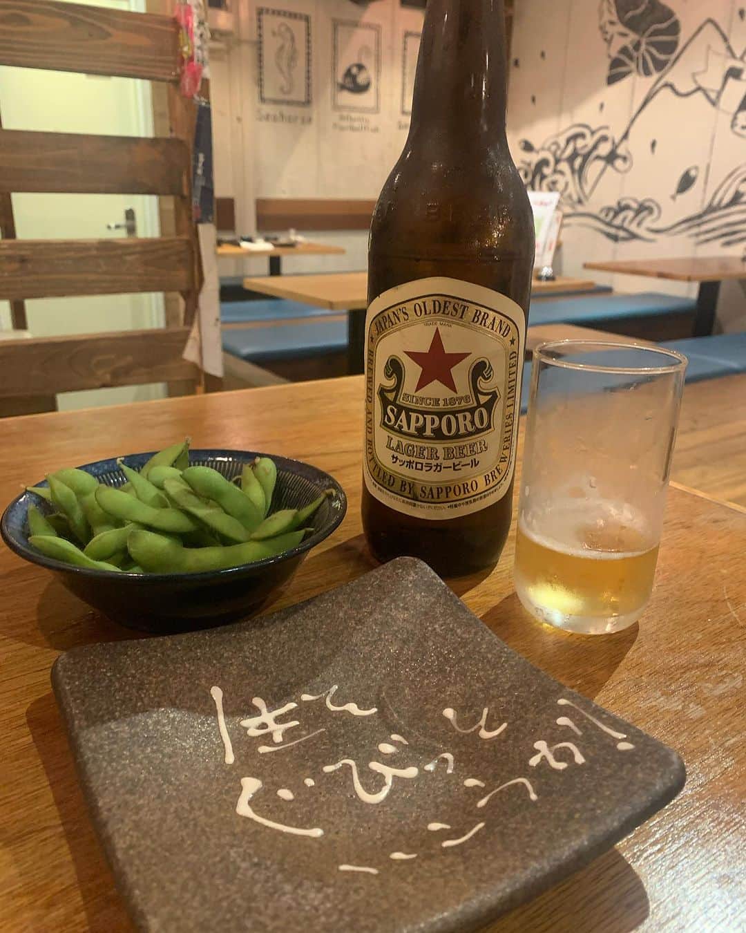 熊田和花さんのインスタグラム写真 - (熊田和花Instagram)「ビジュの良い赤星の撮影記録🌠  #サッポロ #ラガービール #SAPPORO #赤星 #揚げ銀杏 #ハツ #レバー #刺身盛り」9月25日 0時02分 - wa_flower_