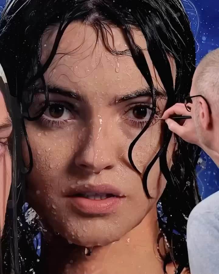 StreetArtGlobeのインスタグラム：「Hyper realistic painting 🤯 You ask “why”? We say “why not?!”  Artists:  1) @philippweberartist  2) and 3) GXin_Yi_ (Döuyin)  4) @fabiano_millani」