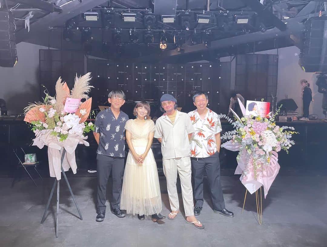 熊木杏里さんのインスタグラム写真 - (熊木杏里Instagram)「杭州！ありがとう！ 言葉はいらないけれど 言葉じゃないと伝わらないこともある。  まだまだ道は続く。」9月25日 0時16分 - anri.kumaki
