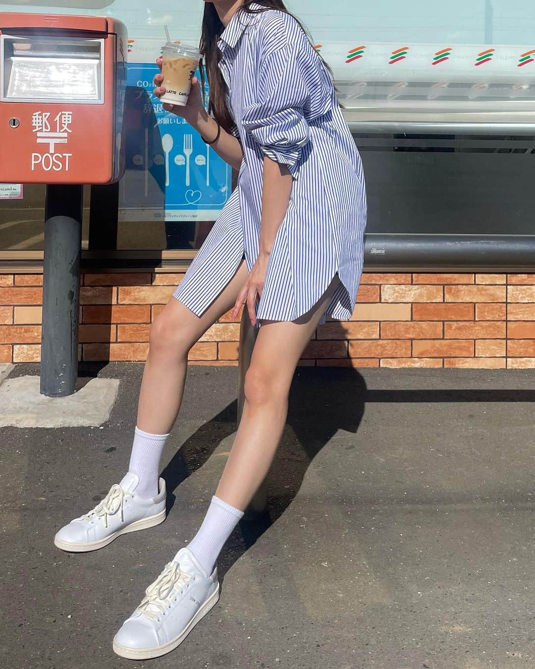 Aoiさんのインスタグラム写真 - (AoiInstagram)「@stateofmind.som   シャツ楽ちんだし可愛いしお仕事にもプライベートにもゴルフにもいい👔  #stateofmind #シャツ」9月25日 0時24分 - aoioa