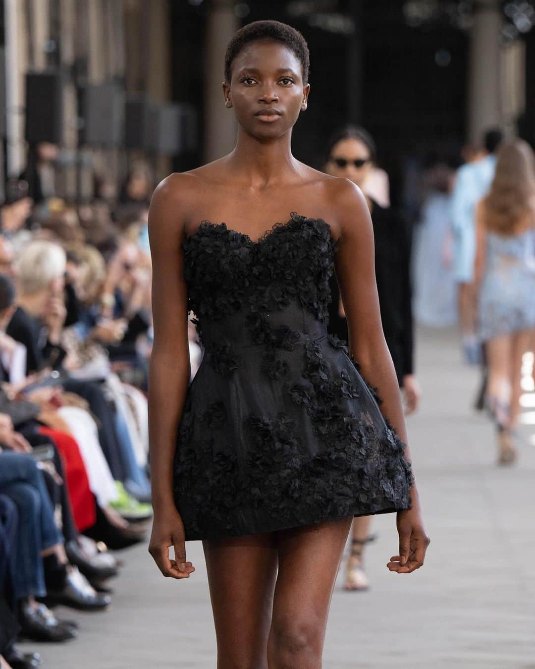 のインスタグラム：「The excellence of artisanship gracing the silhouette.   #ErmannoScervino #SS24 #ErmannoScervinoCollection #mfw」