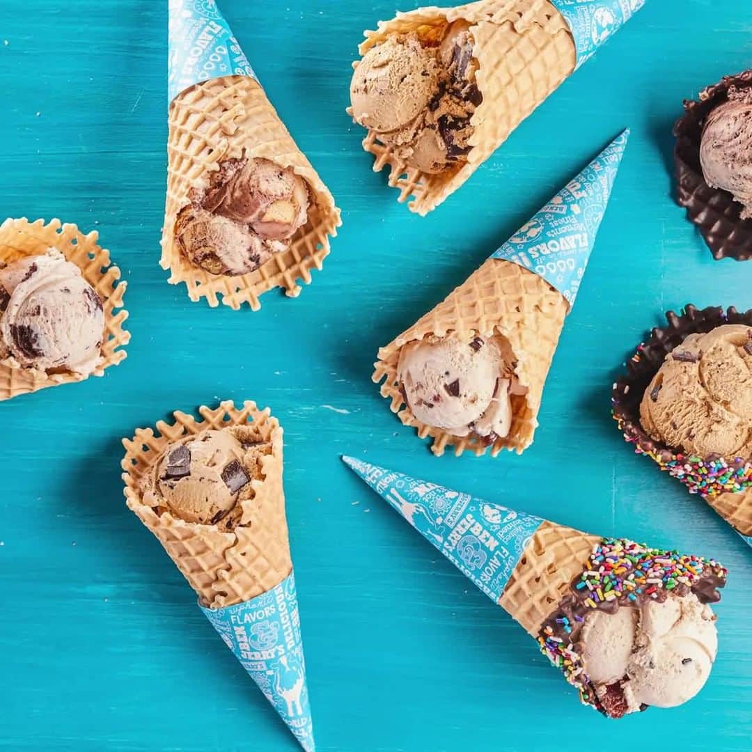 Ben & Jerry'sのインスタグラム：「Your trip to the Scoop Shop just got even sweeter! Become a Flavor Fanatic for:  🍦 10% off every time you order at the Scoop Shop. Every. Single. Time. 🍦 A special surprise on your birthday. 🍦 The inside scoop on new Scoop Shop flavors, and more!  Learn more and sign up now at the link in our bio!」