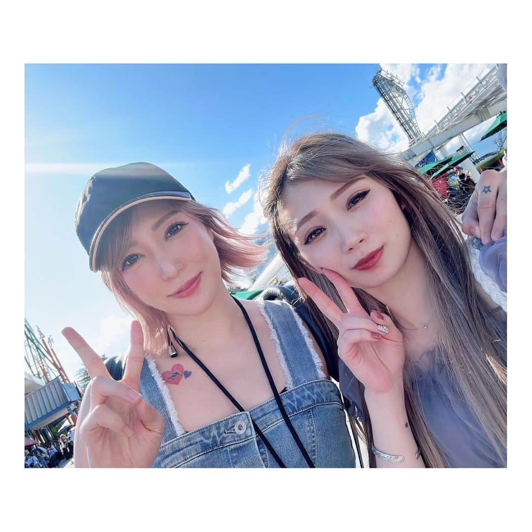 Melty輝さんのインスタグラム写真 - (Melty輝Instagram)「みぽりんと富士急♡  初めて遠出したね🤭 また行こ〜😊  #最強キャバ嬢だった人#Melty輝#キャバクラ#キャバ嬢#元キャバ嬢#経営者#ホワイトニングサロン#格闘技#キックボクシング#teamAKATSUKI#拳伸ジム#ミヨンサミホ#みぽりん#富士急#初めての遠出#楽しかった#また行こうね#デニムコーデ#オールインワン#可愛い」9月25日 1時24分 - glayrinapan