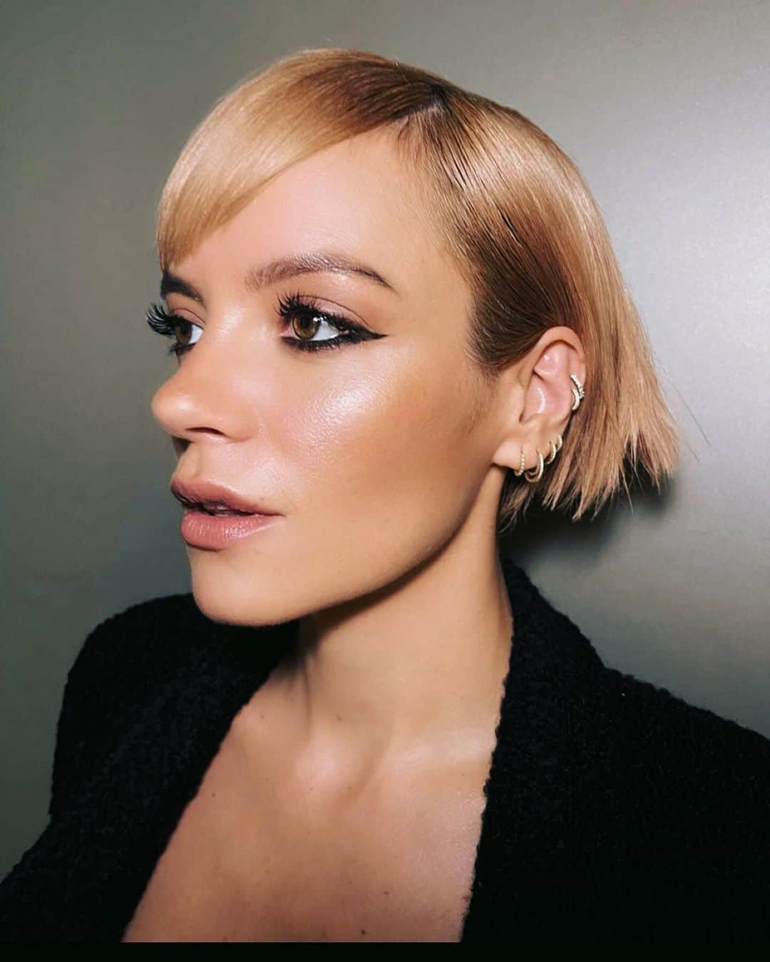 リリー・アレンさんのインスタグラム写真 - (リリー・アレンInstagram)「It’s giving Milan. See you next time ! @giorgioarmani #armanicrossroads」9月25日 1時37分 - lilyallen