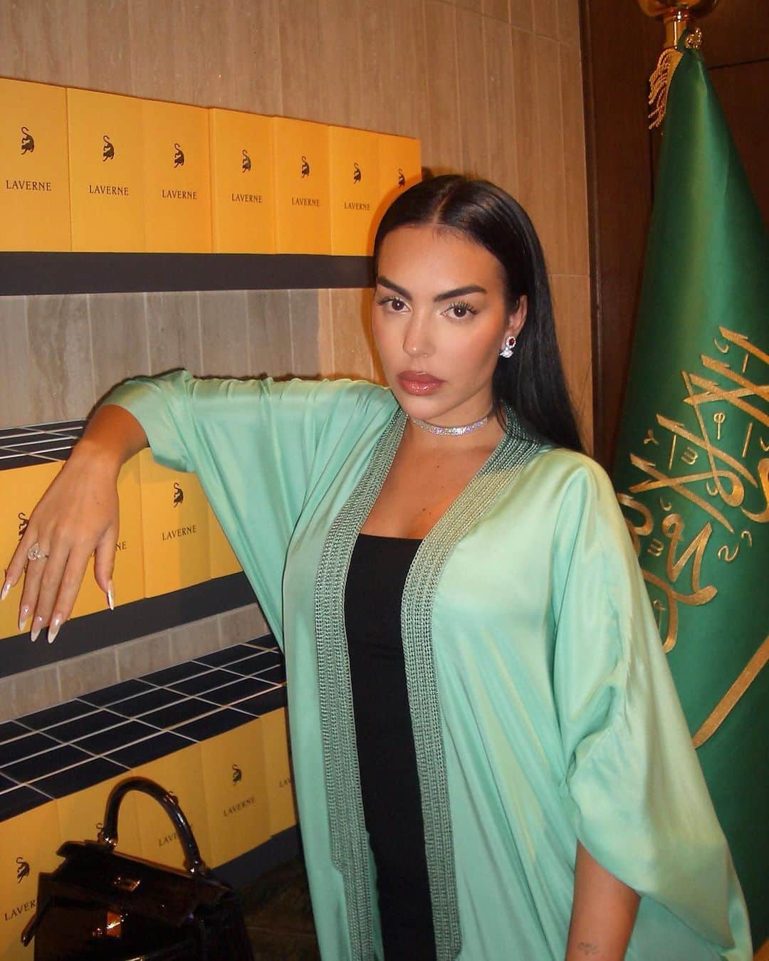 ジョルジーナ・ロドリゲスのインスタグラム：「Happy National Day 🇸🇦💚 @laverneksa」