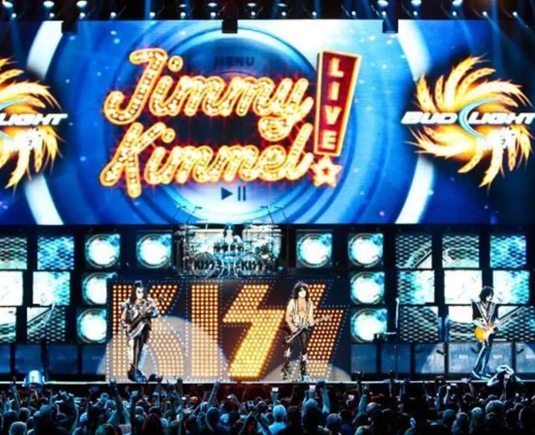 KISSのインスタグラム：「#KISSTORY - September 24, 2009 - Over 1500 lucky fans attended a private KISS warm up show at COBO Arena. During the show, we filmed footage for the "Modern Day Delilah" video as well as songs for an episode of the Jimmy Kimmel Show. #KISS50」