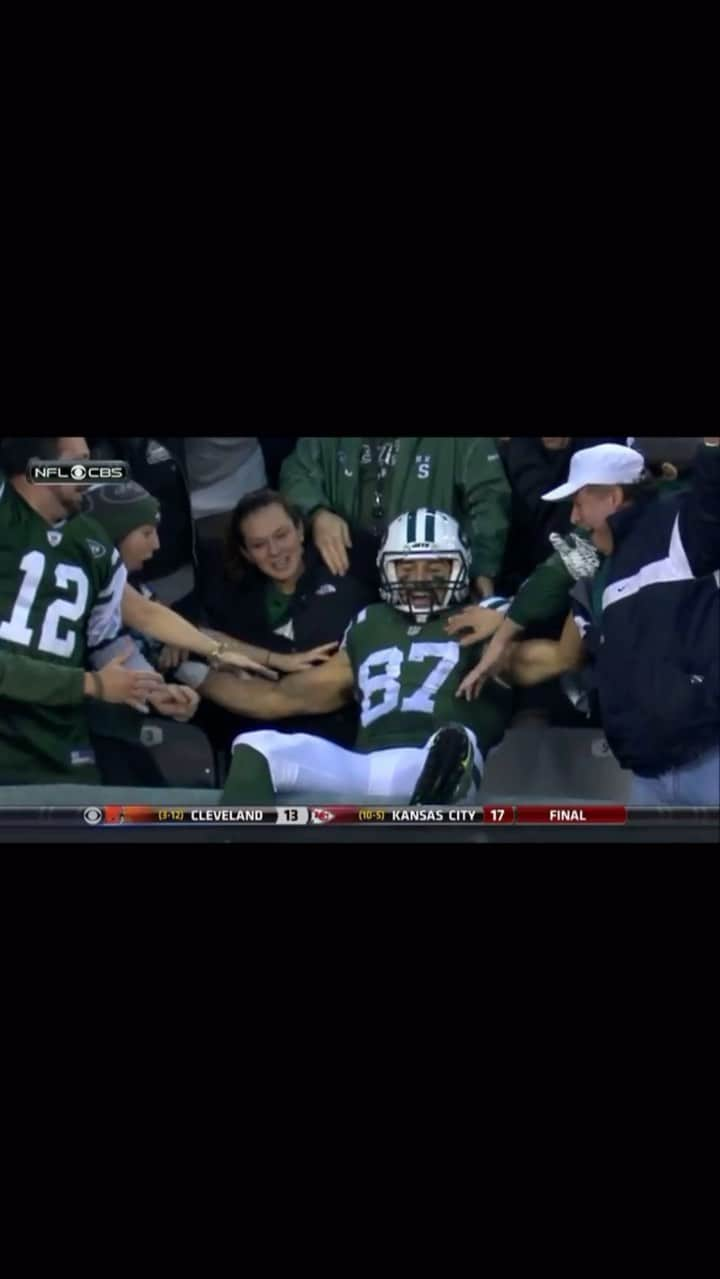 エリック・デッカーのインスタグラム：「Jets Jets Jets! Throwing it back to one of my favorite moments of my career 👊🏽」