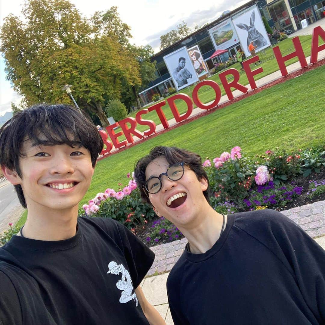 友野一希さんのインスタグラム写真 - (友野一希Instagram)「. ネーベルホルン杯🇩🇪  沢山の応援ありがとうございました。 試合以外の時間もとても楽しく充実した時間を過ごせました！  次に向けてよりレベルアップしていきたいと思います💪」9月25日 3時27分 - k0515ki