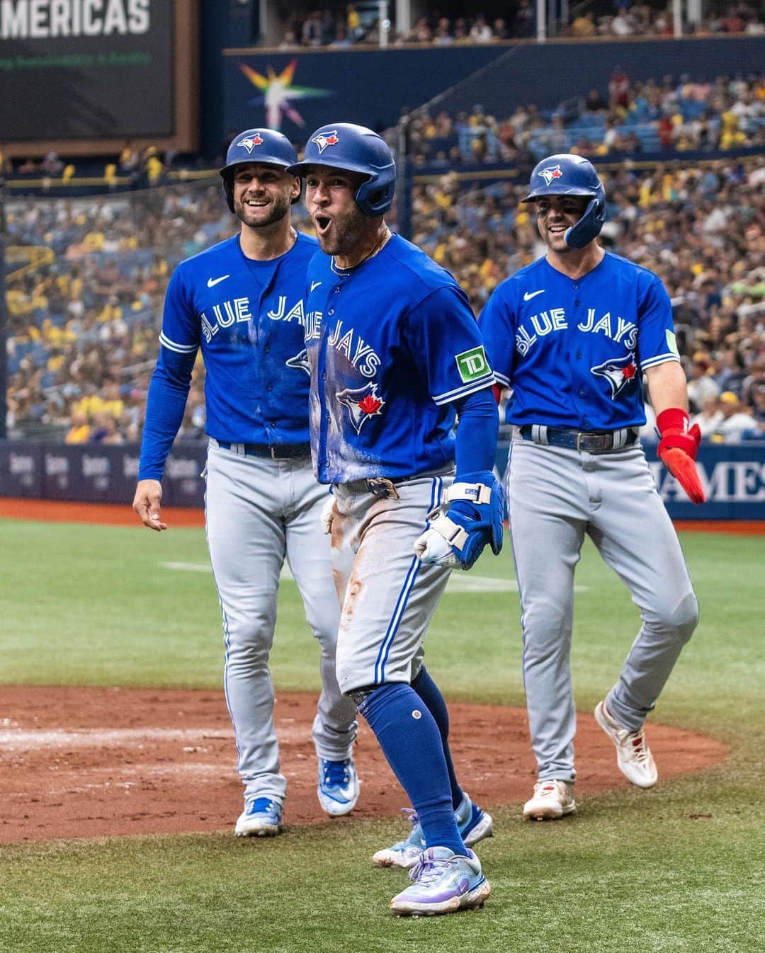 トロント・ブルージェイズさんのインスタグラム写真 - (トロント・ブルージェイズInstagram)「🚨 THAT FEELING WHEN YOU JUST HIT AN INSIDE THE PARK HOME RUN 🚨 #SPRINGERDINGER」9月25日 3時27分 - bluejays