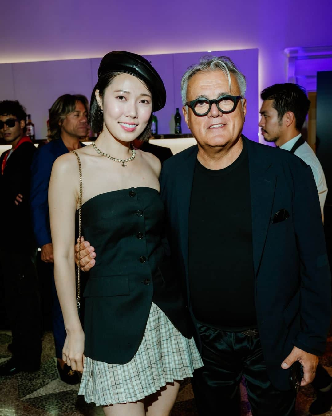 Giuseppe Zanotti Designさんのインスタグラム写真 - (Giuseppe Zanotti DesignInstagram)「Get a glimpse at #GiuseppeZanotti guests and friends of the house at the #GZSS24 Presentation unveiled during #MFW」9月25日 4時00分 - giuseppezanotti