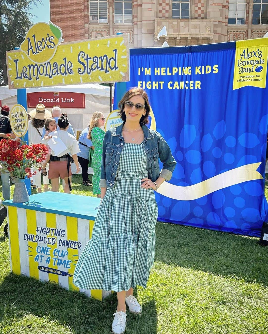 カミーラ・ベルのインスタグラム：「Finally back since 2019 and what a success yesterday was!!! Thank you to everyone for coming out to support @lalovesalexs @alexslemonade 🍋💛」