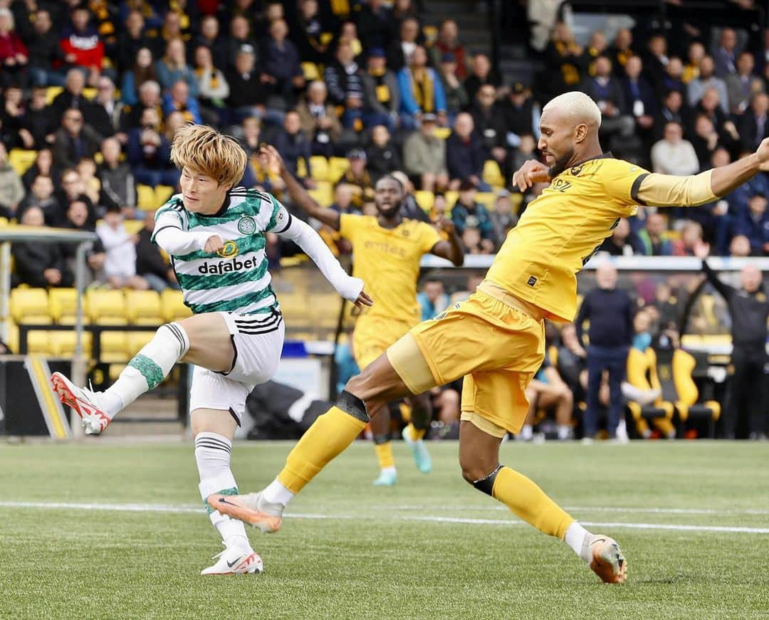 古橋亨梧のインスタグラム：「Good fight 💪🏻🔥   #CELTIC #COYBIG」