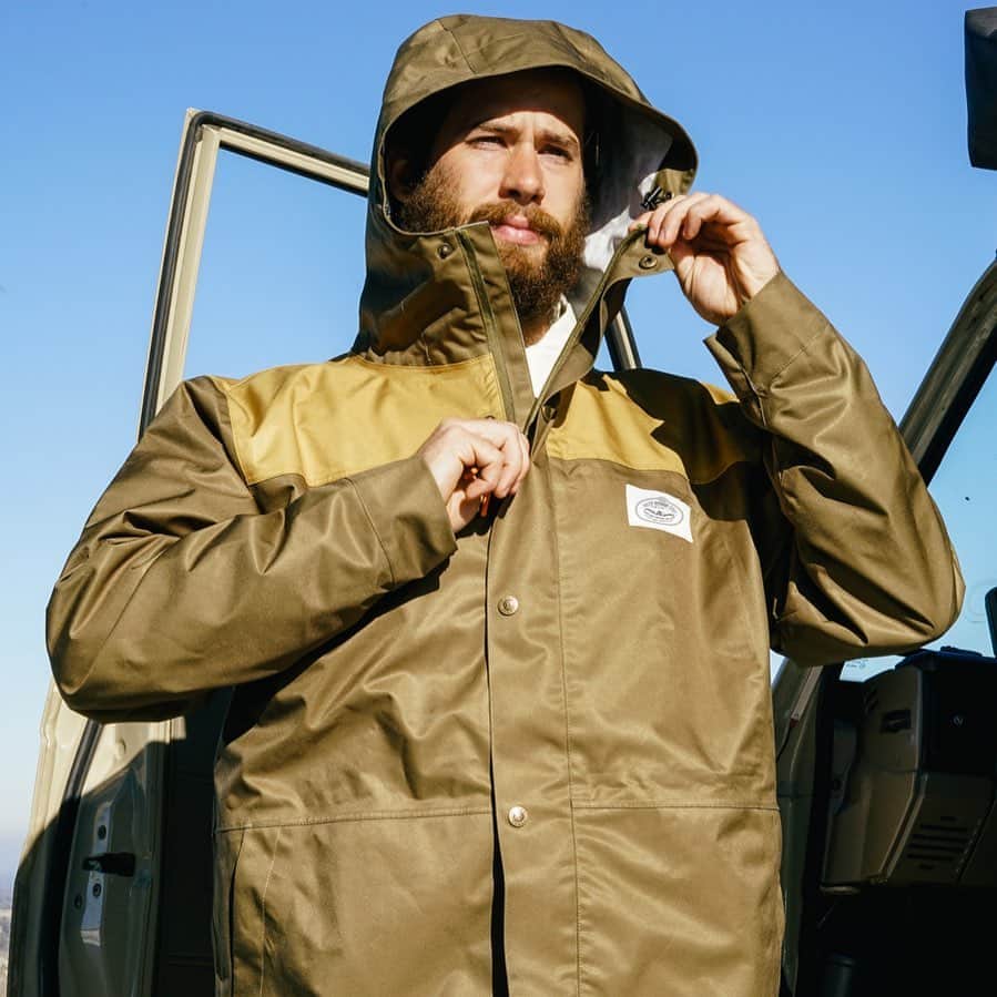 のインスタグラム：「The rain is upon us! Good thing we released our ‘Buxton 2.5’ jacket lightweight and completely waterproof jacket - Available online & in-store  #campvibes #High&Dry」