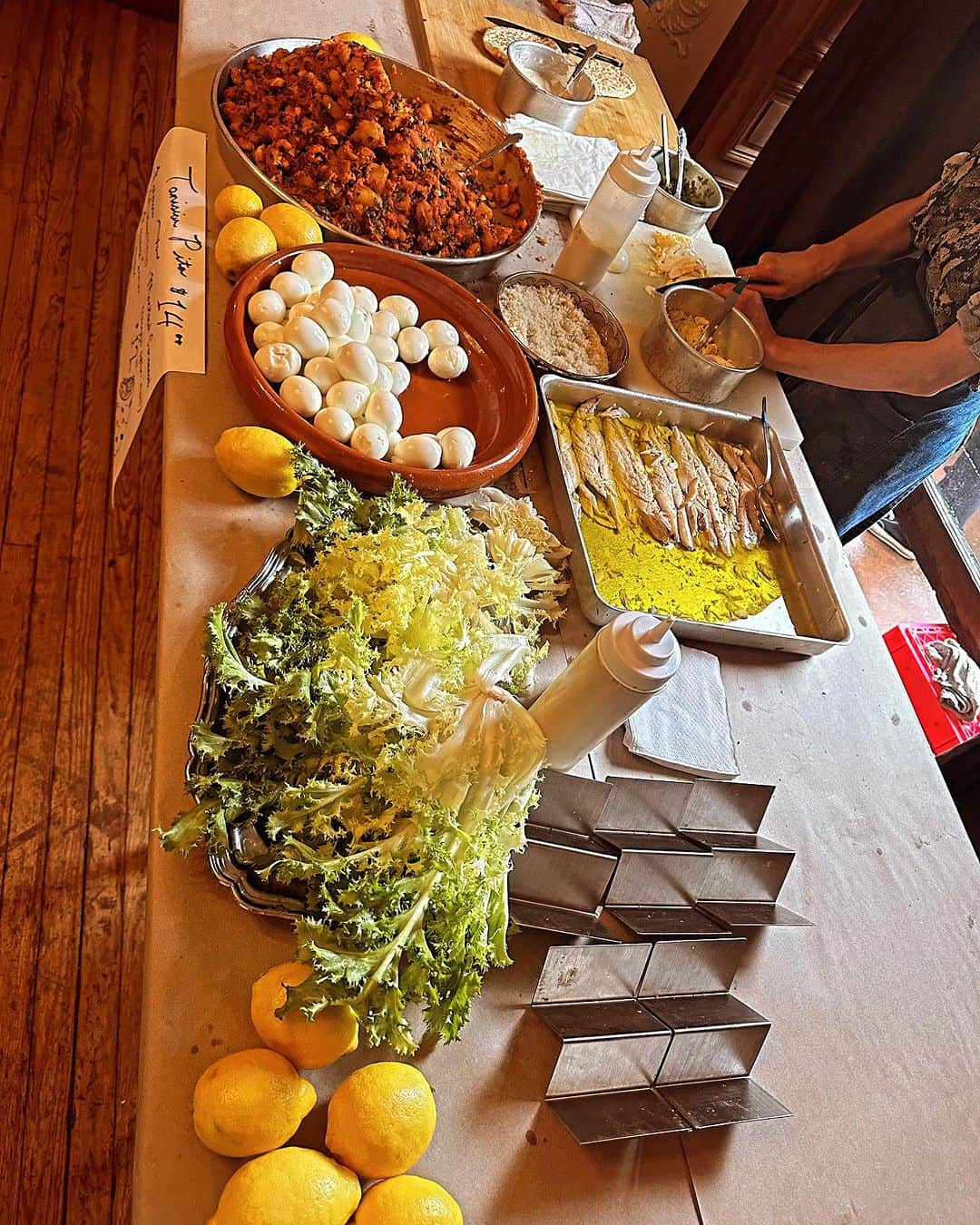 トームさんのインスタグラム写真 - (トームInstagram)「Final @lev.nyc for this summer @thehancocknyc w @nickicolbran  On the menu :  Tunisian Mackerel Pita Lamb Mansaf w Mint Tea  Green Hummus Salad」9月25日 5時15分 - tomenyc