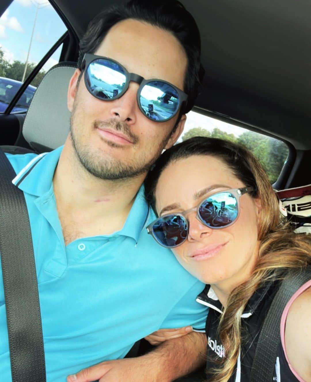 ギャビー・ロペスのインスタグラム：「You & always You 💙 @sant.carranza」