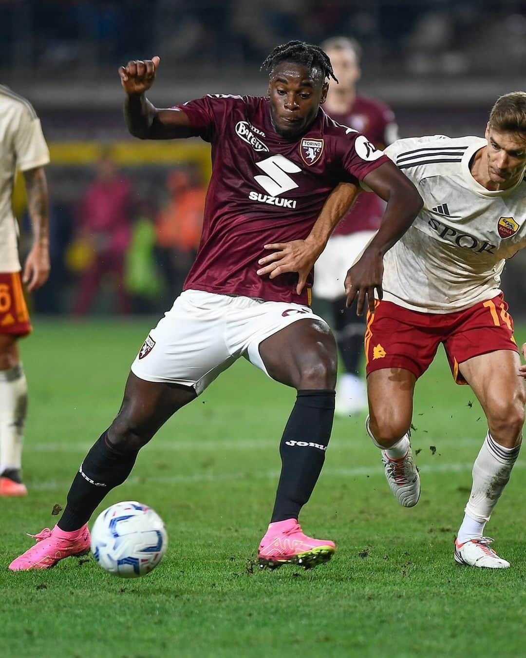 トリノFCさんのインスタグラム写真 - (トリノFCInstagram)「IL PRIMO GOL DI DUVAN 💪   #SFT | #TorinoRoma」9月25日 5時38分 - torinofc1906