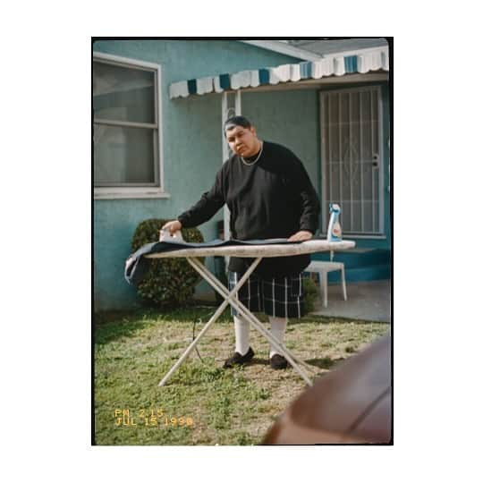 Levi’sさんのインスタグラム写真 - (Levi’sInstagram)「Chapter 117 - A Crisp Crease  In the 1960s, Chicano culture reimagined the 501® jean. And that’s how a single crease runs through the greatest story ever worn. Explore more stories and stay tuned for the next chapter as we celebrate #150YearsOf501 as worn by you.」9月25日 5時48分 - levis