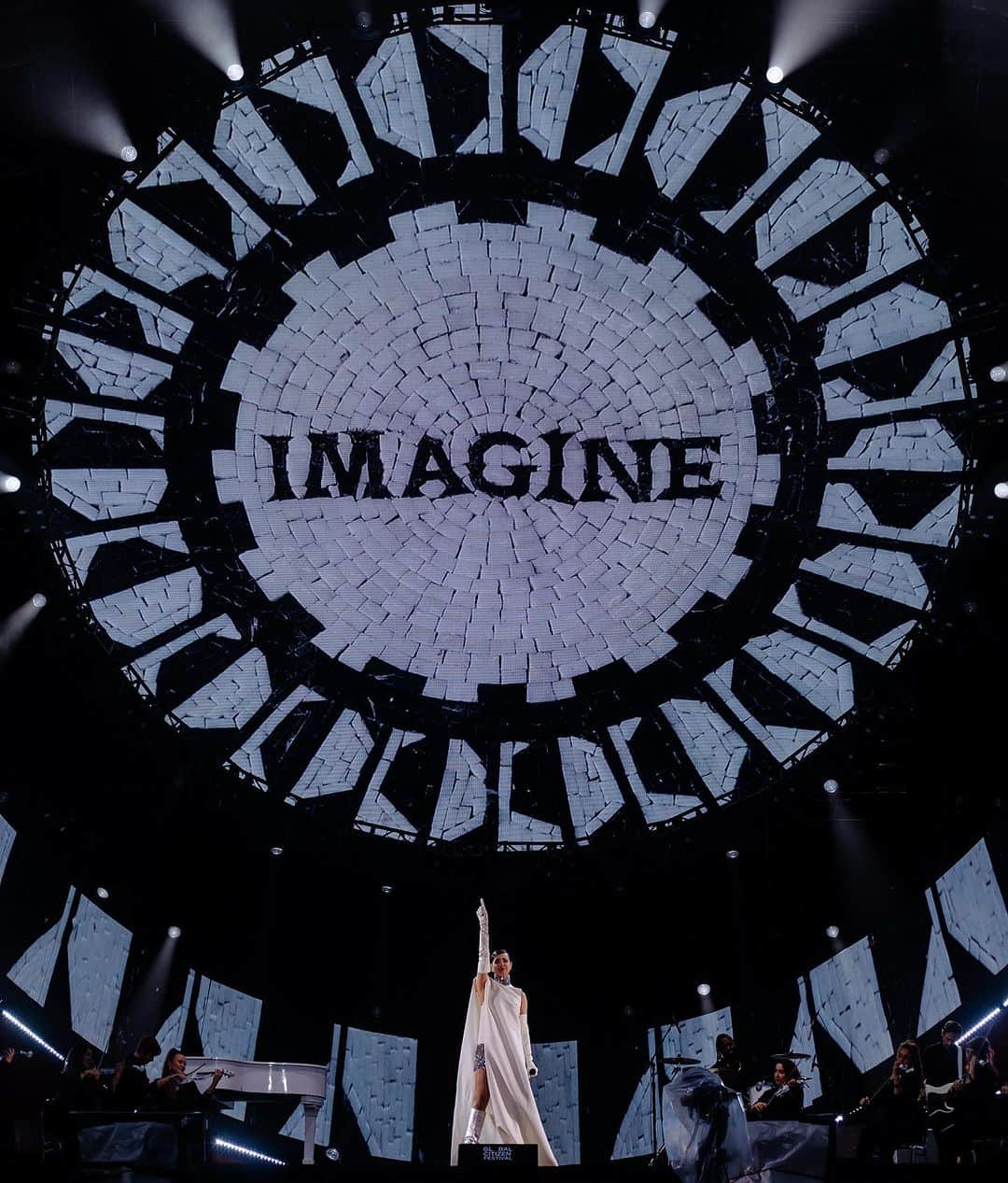 ソフィア・カーソンさんのインスタグラム写真 - (ソフィア・カーソンInstagram)「Imagine live in Central Park 🕊️ Tonight 7pm on ABC. A moment I’ll cherish forever. @glblctzn」9月25日 6時27分 - sofiacarson