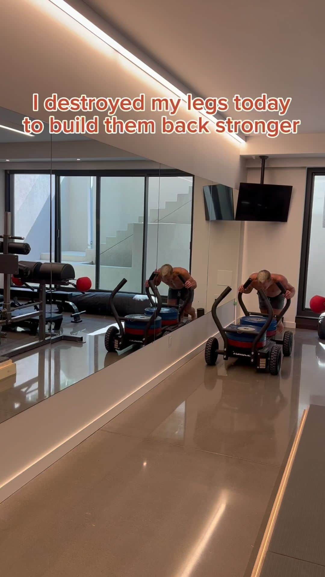 ジョルジュ・サンピエールのインスタグラム：「I think I might have trouble walking tomorrow」