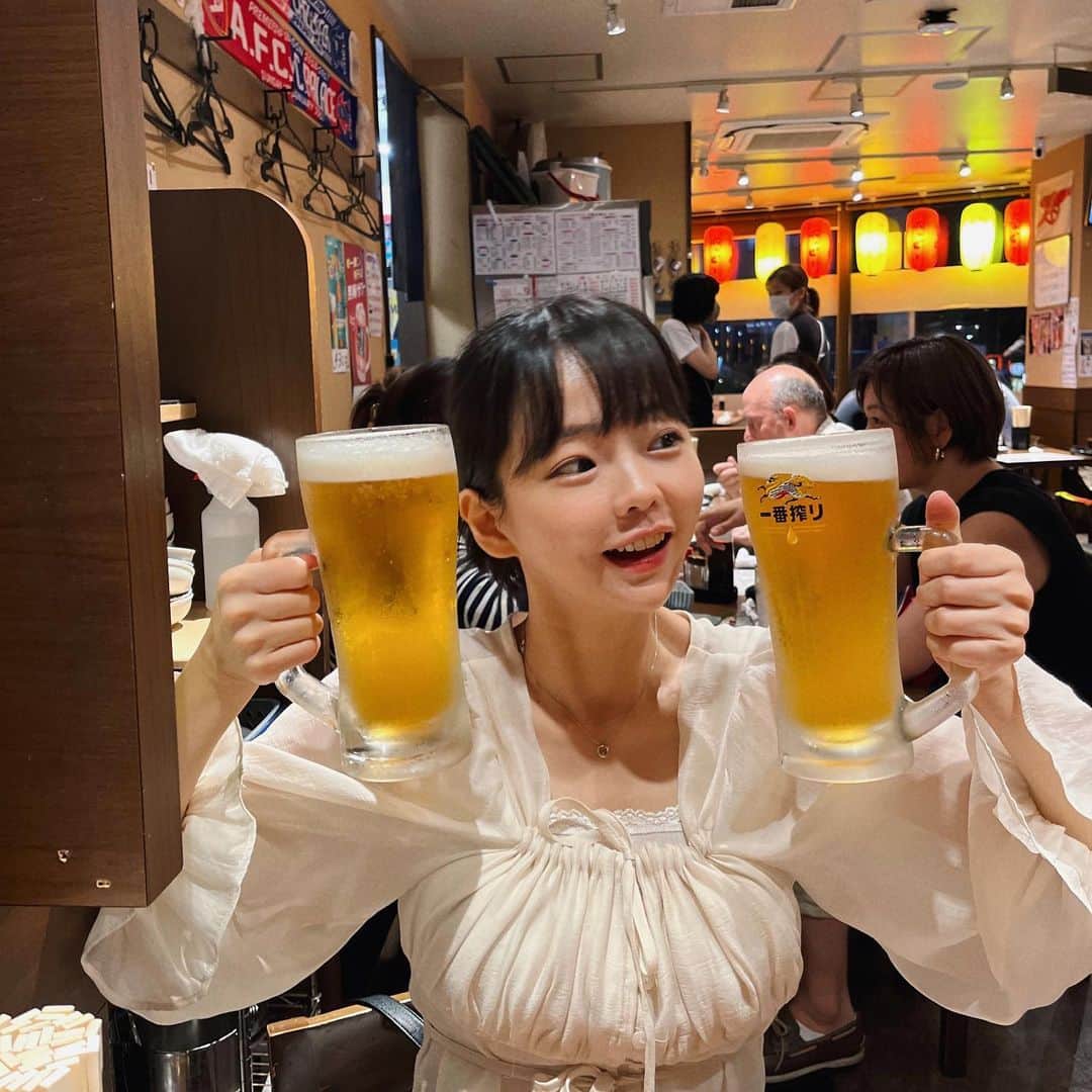 ヨンジュのインスタグラム：「먹을 거 앞에선 함박웃음 ^____^ #tokyo #品川 #東京 #居酒屋」