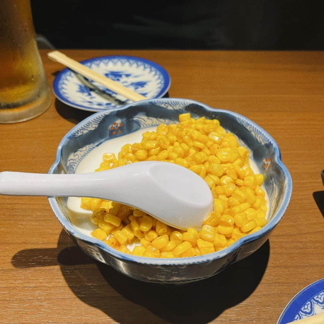 ヨンジュさんのインスタグラム写真 - (ヨンジュInstagram)「먹을 거 앞에선 함박웃음 ^____^ #tokyo #品川 #東京 #居酒屋」9月25日 17時59分 - yeondukong