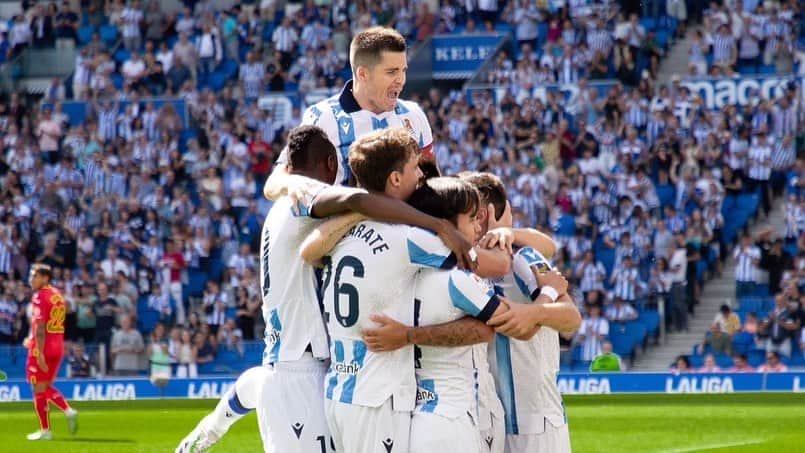 久保建英さんのインスタグラム写真 - (久保建英Instagram)「Gran trabajo de todo el equipo para conseguir remontar el partido🔥🤝 A por más!  皆んなの力で逆転する事が出来ました！ タイトなスケジュールですが次も良い準備を🔜🔥  #realsociedad  #laliga  #takefusakubo  #久保建英」9月25日 16時40分 - takefusa.kubo
