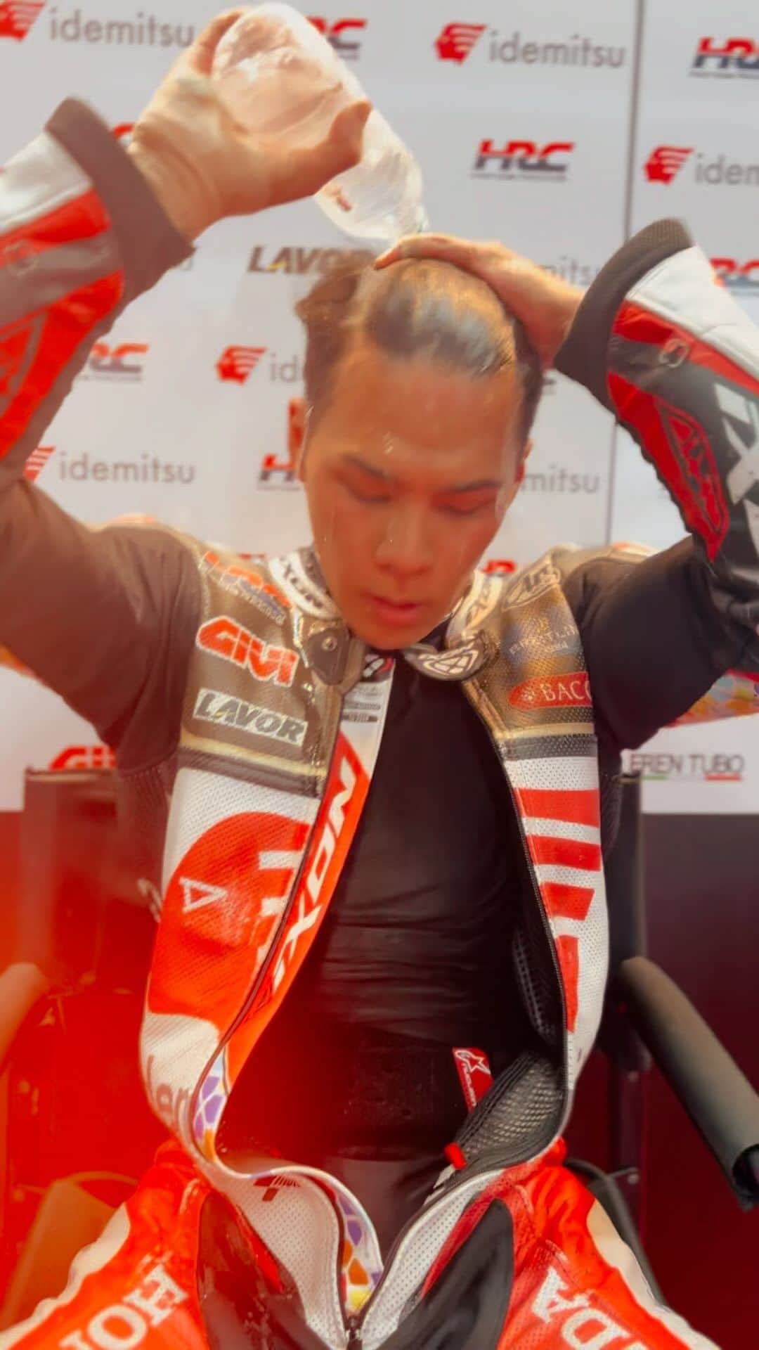 中上貴晶のインスタグラム：「Tell us it’s Taka’s Home Grand Prix without telling us it’s Taka’s home GP😏💥 #LCR #JapaneseGP」