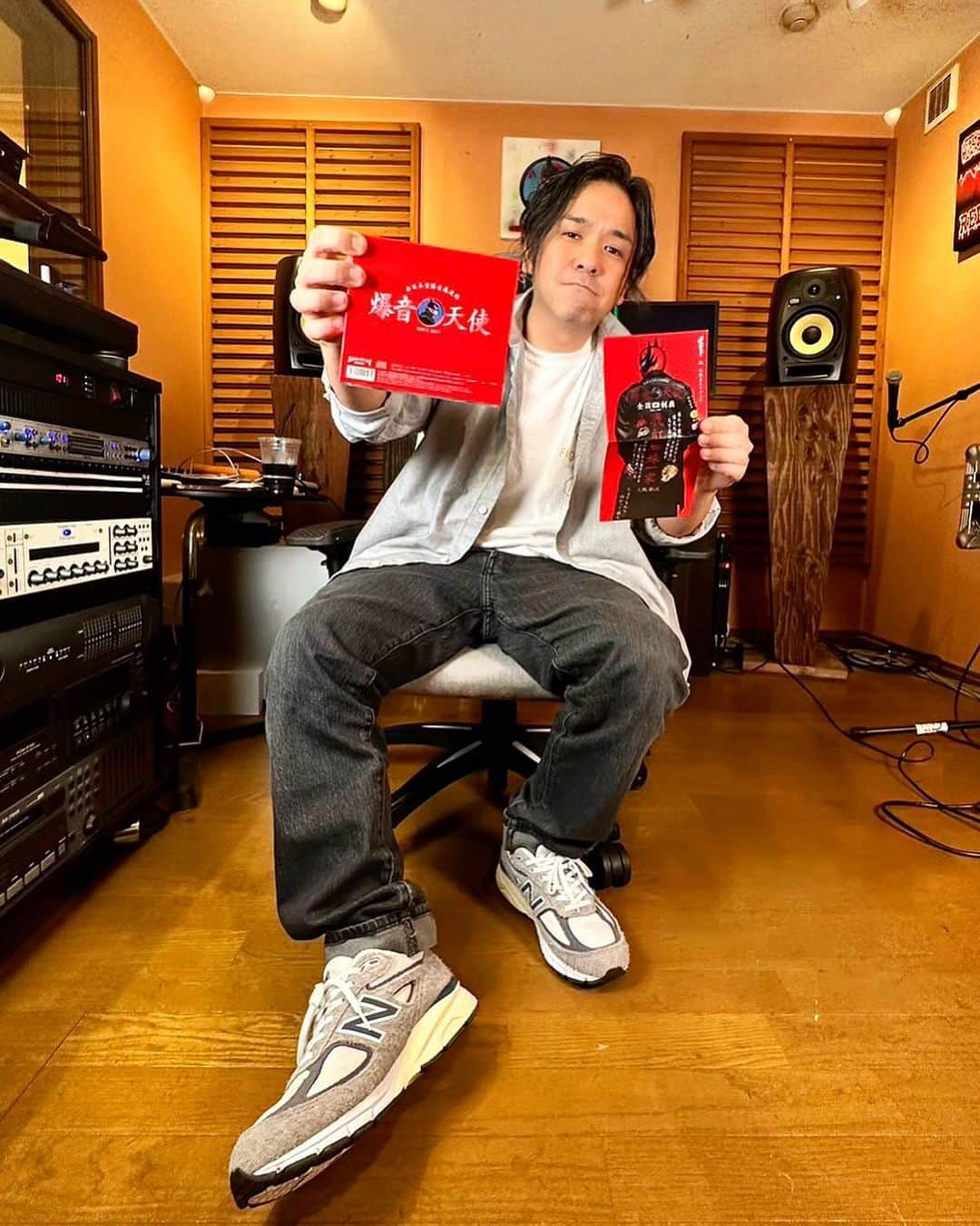 Juniorのインスタグラム：「超大爆走エンジェルCD3枚組届きました！ 先行予約で買った人の分は今から発送されて行きます！  一般発売は10/11からです！  緊急事態でもちょっと売ります！  #超大爆走エンジェル #緊急事態まであと5日」