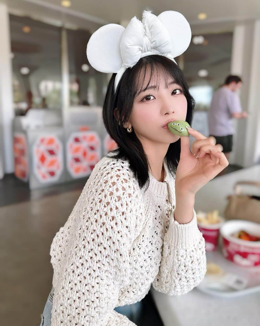 早瀬あやのインスタグラム：「いきました🐭🏰🩶  #ディズニー40周年」