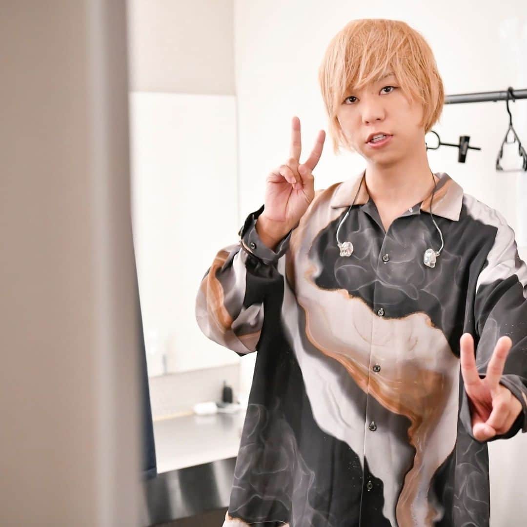 首藤義勝のインスタグラム：「渋谷 出陣前 ぷにぷに👻  2023.9.23 Spotify O-EAST #KEYTALK #ナカフェス2023」