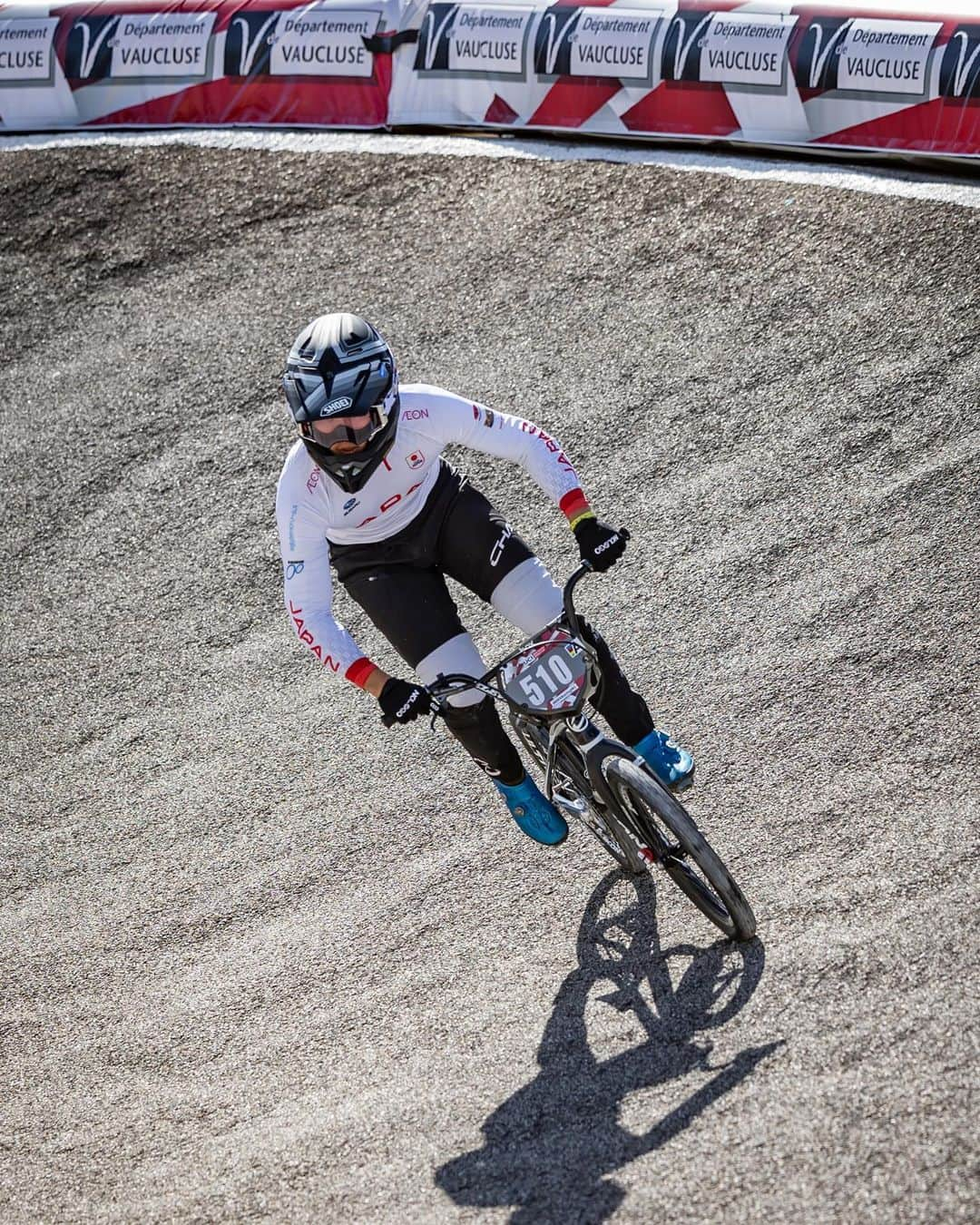 増田優一さんのインスタグラム写真 - (増田優一Instagram)「@ucibmxsx Round6 here in France! Ended up bit earlier but was so much fun racing! Thank you @twanvangendt and #bmxteamjapan for helping at the track🙏 • ワールドカップ第6戦、準々決勝敗退でした。考えていたプランを実行できずに終わってしまいましたが、調子は良かったです！2週間後に控えているアルゼンチン大会に向けて、1週間フランスで練習します！ 応援ありがとうございました🙏 Pc @navadanet  #TenBMXCommandments」9月25日 17時38分 - you1masuda_