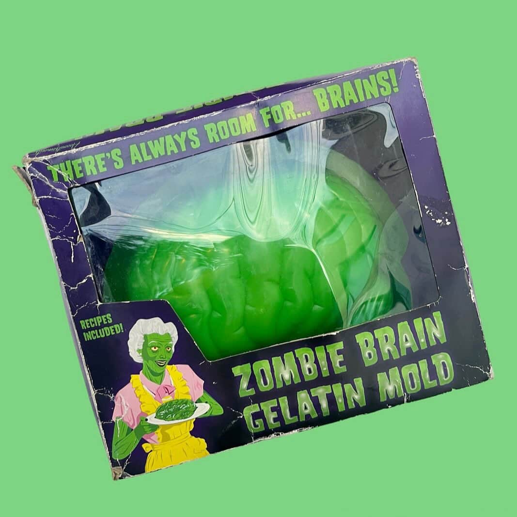 おもちゃやSPIRALのインスタグラム：「ZOMBIE BRAIN GELATIN MOLD入荷しました！  ゼリーのケーキが作れます🧠  是非ハロウィンに🎃」