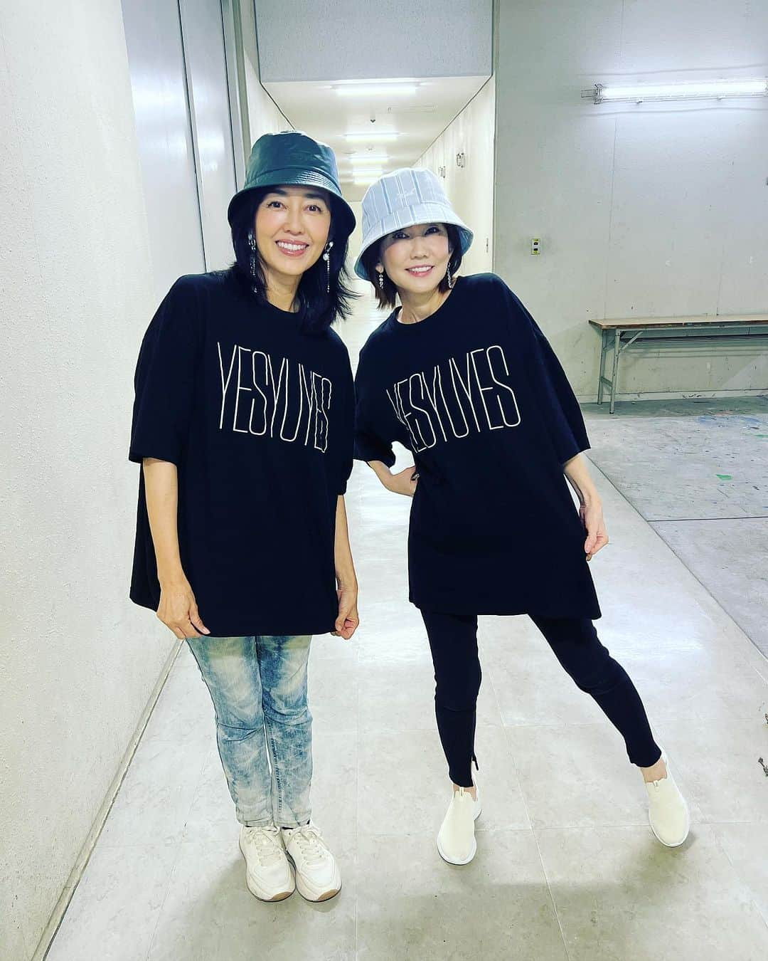 早見優さんのインスタグラム写真 - (早見優Instagram)「Matching t-shirts with @iyo14_official   #goodfriends #matching #tshirt #friendship #girlfriend #bff」9月25日 17時31分 - yuyuhayami