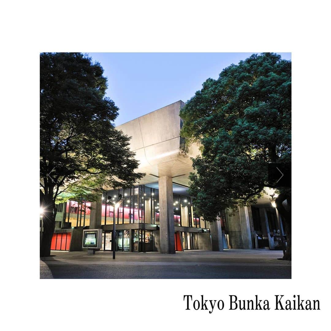 永井美奈子のインスタグラム：「🎵  上野をアジアのオペラのハブに！と言う構想があるのをご存知でしたでしょうか？  東京文化会館が私は大好きで 重厚な感じ、音の良さ、バックステージの歴代出演者のポスターやサイン、どれをとってもワクワクします。  そんな東京文化会館を中心に 10月9日から15日まで 上野がオペラの街になるそうです。  マリアカラス展や 映画『私は、マリア・カラス』の上演会 宮本亞門さんの講演会や 亞門さんの『蝶々夫人』 （髙田賢三デザイン）の上映(なんと申し込めば無料です！)等等  Tokyo Opera Days で検索して下さい。 事前申し込みをすれば無料のイベントも沢山あるみたいです！  そして、メインイベントが 13.14.15に行われる オペラ　『ドン・カルロ』  若干40歳でウィーン・フォルクスオーパーの芸術監督になったロッテ・デ・ベアの演出 (めっちゃチャーミングな女性)  若干33歳でフィレンツェ、ベルリン、ドレスデン、チューリッヒなど世界中の歌劇場を席巻するレオナルド・シーニの指揮　 (ヨーロッパで今一番勢いがある方みたいですよ💗💗💗)  オペラの未来を担う二人と 二期会のスターキャスト！  こんな贅沢な時間が戻ってきましたねー。 しみじみ🥲🥲  生の音楽の力を 感じる芸術の秋になりそうです🍂🍂🍂  #オペラ好きと繋がりたい  #オペラハウス  #ドンカルロ  #東京文化会館  #クラシック音楽の殿堂 #上野公園  #コンサートに行こう」