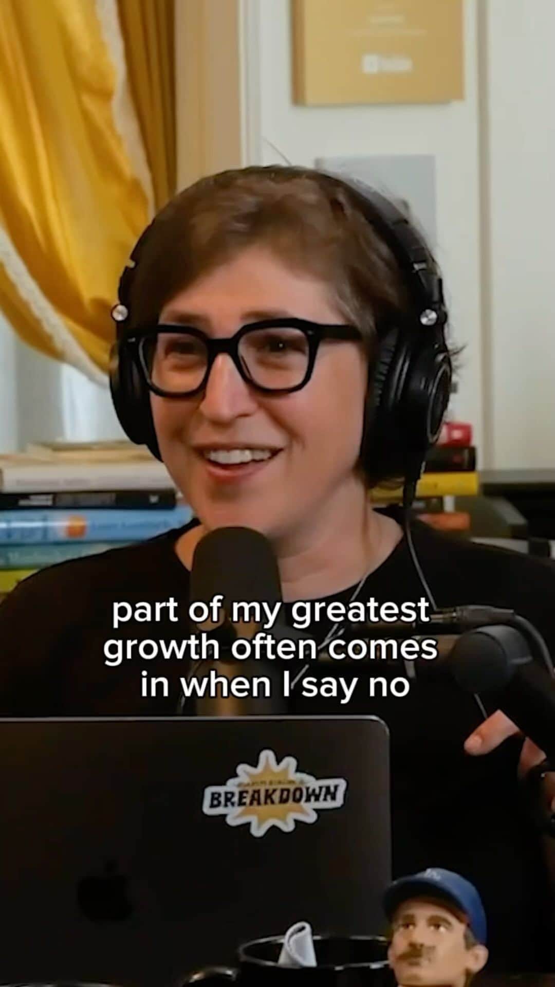 メイム・ビアリクのインスタグラム：「Our MBB episode with Christy Carlson Romano is Now Streaming! ▶️ Ready to watch the full episode? ➡️ Visit the link in our bio.   #BialikBreakdown #mayimbialik #mentalhealthpodcast」