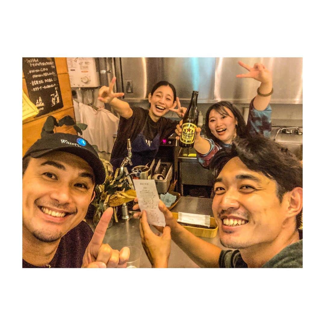 江口雅也のインスタグラム：「ヨルノイロ@代々木上原 @_ilo_______   やっぱり人が作るご飯は美味しい😊 空間、味、器も好みで✨  でも結局全ては人柄だなと改めて感じました🙏  @minami__aya さん @yurie__a ちゃん @island.masato  楽しい時間を有難う御座いました✨  #代々木上原グルメ  #代々木上原ディナー  #ヨルノイロ #グルメスタグラム  #赤星ビール」