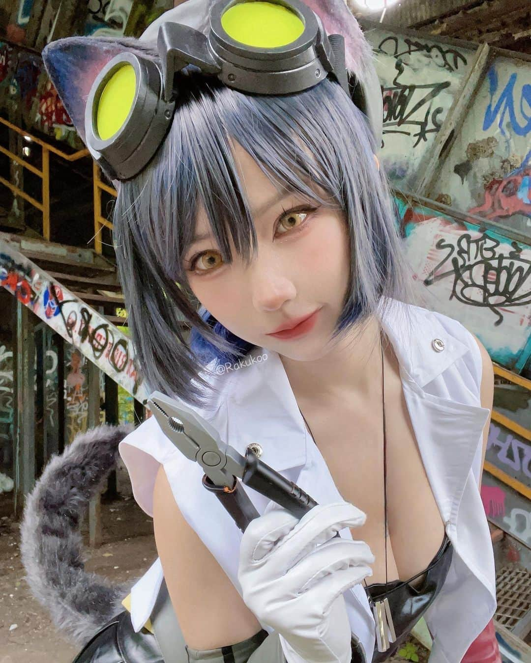 犬神洛洛子さんのインスタグラム写真 - (犬神洛洛子Instagram)「🐈‍⬛Rockrock🔧 #arknights #arknightscosplay #cosplay #アークナイツ #コスプレ」9月25日 10時30分 - rakukoo