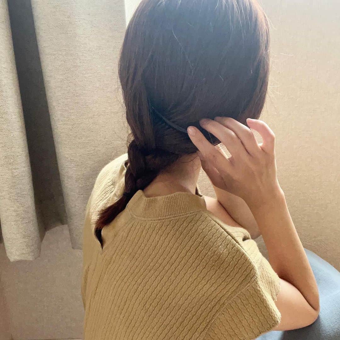 江本るり恵さんのインスタグラム写真 - (江本るり恵Instagram)「ゆるっと三つ編み〜」9月25日 10時38分 - emotorurie