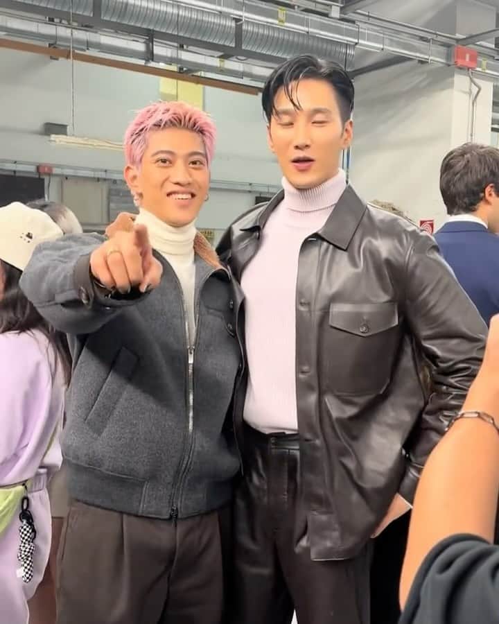 のインスタグラム：「TOD'S @tods」