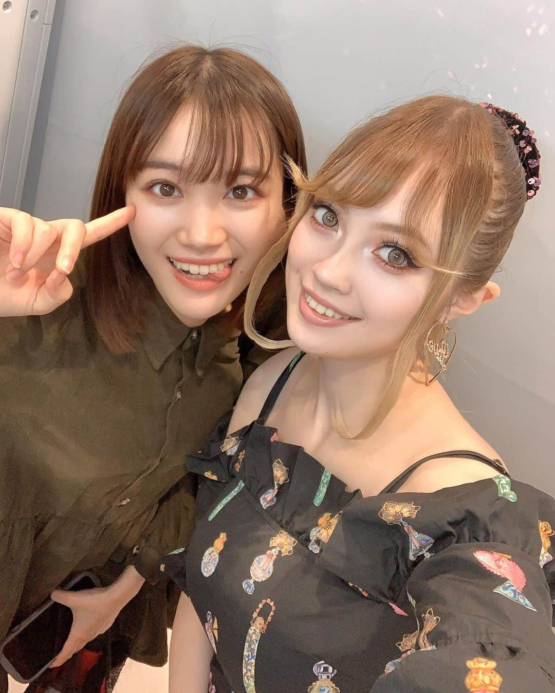 長谷川愛里さんのインスタグラム写真 - (長谷川愛里Instagram)「中崎花音ちゃんと10年ぶりに遊んできたよ✨パンケーキ食べてプリクラ撮ったよ💖 ニコプチからのお友達で昔を思い出して楽しかった😍  #長谷川愛里」9月25日 11時10分 - airihasegawa0827