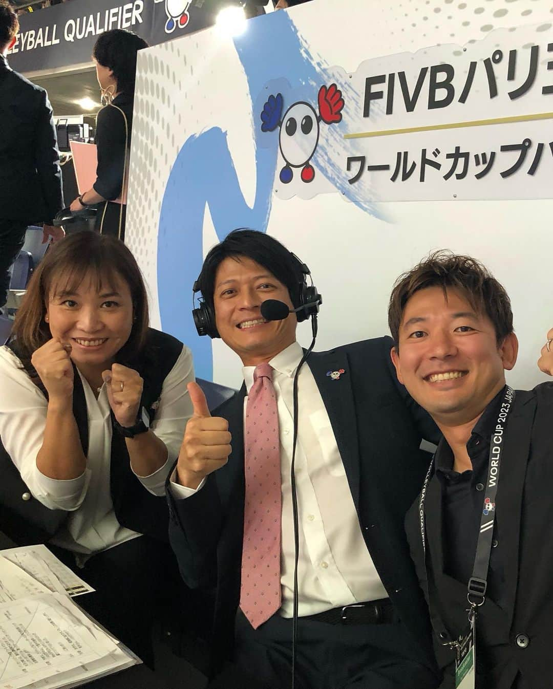 竹下佳江さんのインスタグラム写真 - (竹下佳江Instagram)「#fivbパリ五輪予選 #ワールドカップバレー2023 @fujitv_volleyball  #ミセス @mgaband  #解説 #たくさんの応援 #ありがとうございました #素晴らしい時間の共有 #関係者の皆様に感謝 #選手の笑顔が大好き #親目線 #パリへ必ず #頑張れ日本 #男子大会は9月30日から #全力応援  オリンピックの出場権を獲得する 厳しさを改めて痛感させられました。 選手達がいちばん悔しいと思う‼︎ 更に強くなって次こそは🇫🇷 ハードな時間が続いたので ONと OFFこれも必要 そして次なる準備へ🏐  私も現実に戻ります笑笑 夕飯何にしよう？😅」9月25日 11時10分 - takechanman0318