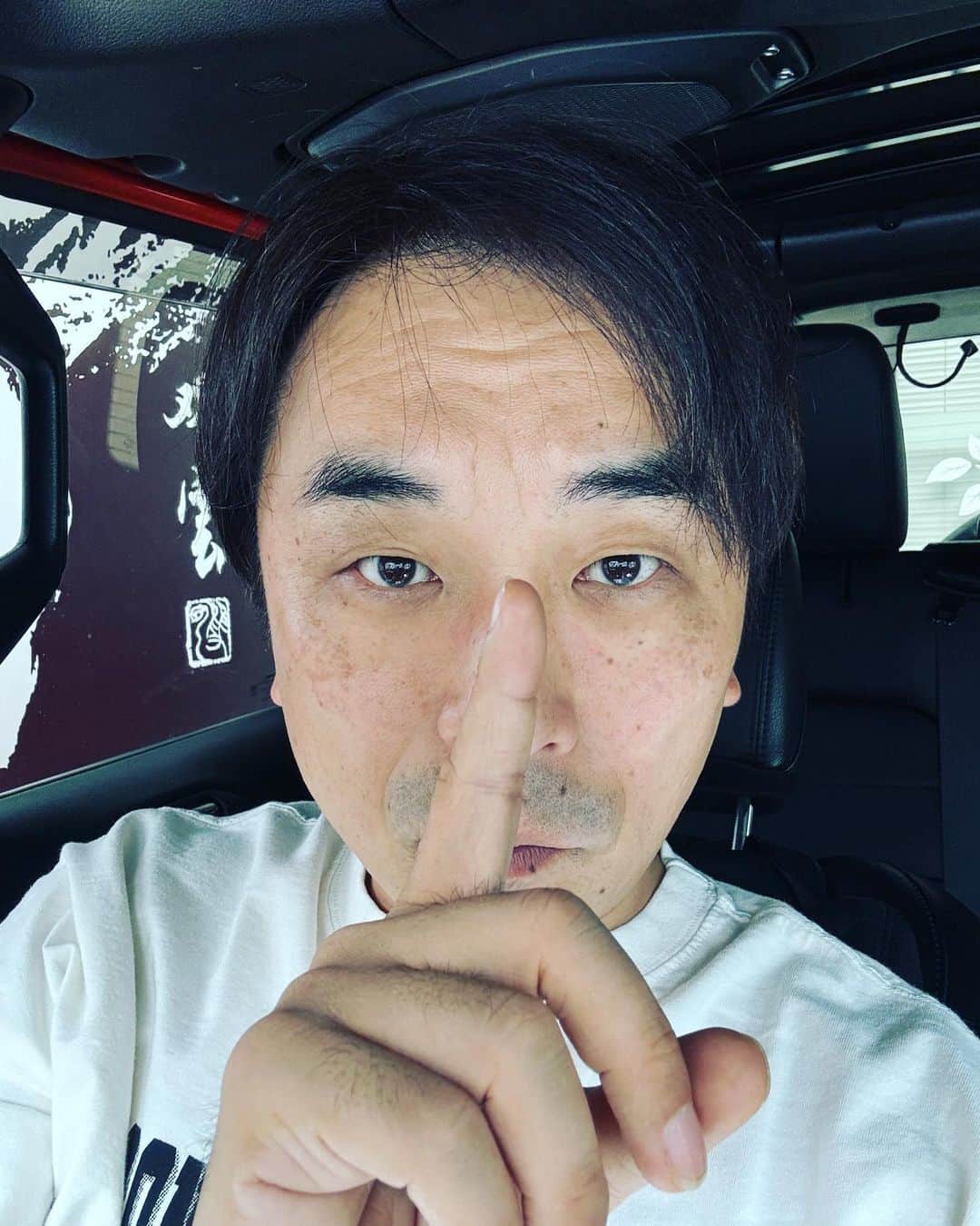 関智一のインスタグラム：「ボクのなりすましアカウントが ある様です😭 Instagramはこのアカウントのみですので 皆様ご注意を！！」