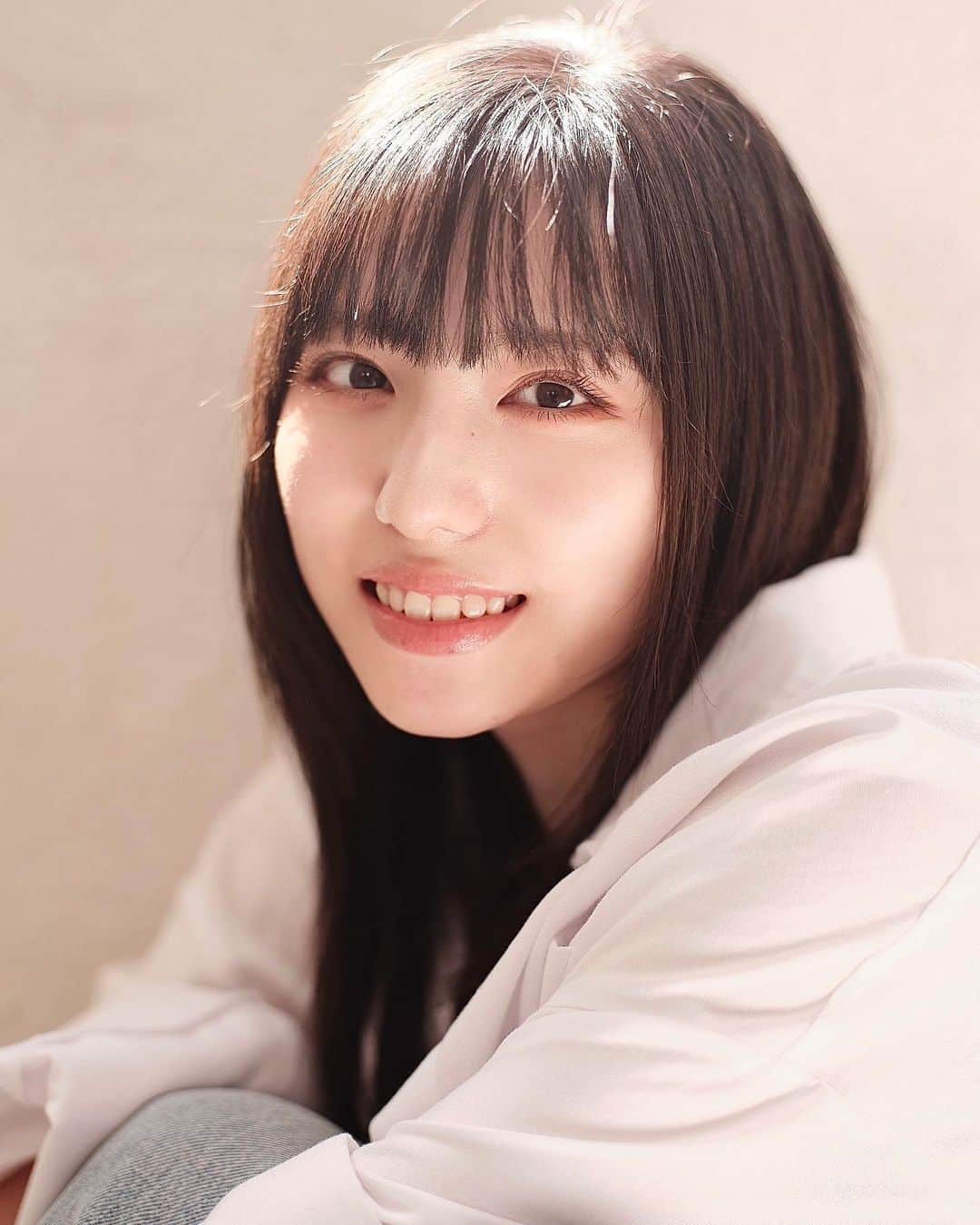 井尻晏菜のインスタグラム：「⁡ ⁡ ⁡ この時の私は花粉に苦しめられるなんて知る由もなかった。 ⁡ ⁡ ブタクサの奴め… ⁡ ⁡ ⁡ ⁡ #私の受付番号は22番 #今17番」