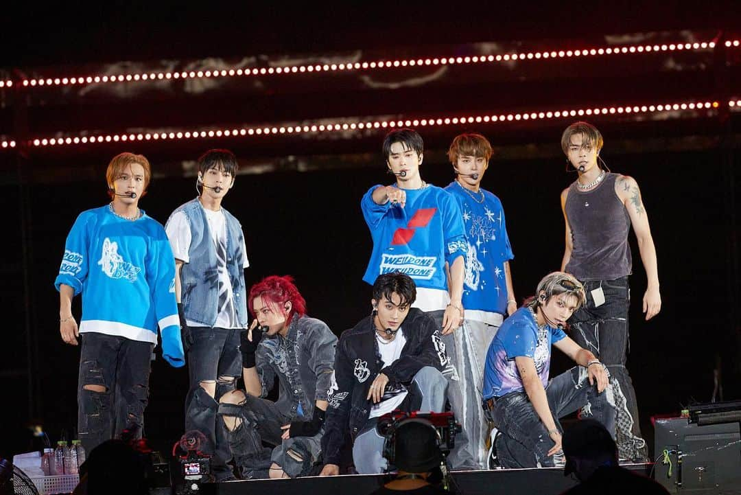 SMエンターテインメントさんのインスタグラム写真 - (SMエンターテインメントInstagram)「SMTOWN LIVE 2023, 11년만에 다시 찾은 자카르타서 하나된 축제의 장! 동방신기, 슈퍼주니어, 레드벨벳, NCT, 에스파 그리고 라이즈까지! SM 특급 아티스트 총출동!  SM artists come together in Jakarta in 11 years for SMTOWN LIVE 2023! From TVXQ!, Super Junior, Red Velvet, NCT, aespa to RIIZE, SM artists unite in full force!  #SMTOWNJAKARTA2023 #SMTOWN_LIVE_2023_JAKARTA #SMTOWN_LIVE_2023_SMCU_PALACE_JAKARTA #SMCU_PALACE #SMTOWN #SMTOWNLIVE  #TVXQ @tvxq.official  #SUPERJUNIOR #슈퍼주니어 @superjunior  #RedVelvet #레드벨벳 @redvelvet.smtown  #NCT #NCT127 #NCTDREAM #WayV  @nct @nct127 @nct_dream @wayvofficial  #aespa @aespa_official  #RIIZE @riize_official」9月25日 11時20分 - smtown