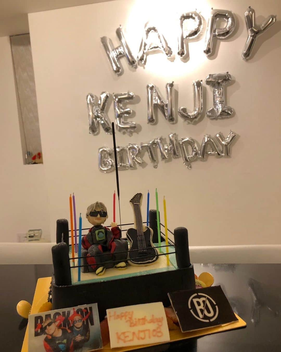 BACK-ONさんのインスタグラム写真 - (BACK-ONInstagram)「2023.09.25 KENJI03 39th Happy Birthday Anniversary❤️‍🔥❤️‍🔥  みなさん沢山のお祝いのメッセージありがとうございます❕  今年は「仮面ライダーガッチャード」主題歌の「CHEMY×STORY」、「ガンダムビルドメタバース」OP曲「ヒカリトカゼ」のリリースをはじめ、単独イベントなど日々みなさんに喜んで頂けるようなコンテンツ作りを目指しています。 これからもBACK-ON、そしてKENJI03の応援宜しくお願いします‼️  #KENJI03  #happybirthday  #0925  #39  #仮面ライダーガッチャード」9月25日 12時17分 - back_on_jpn