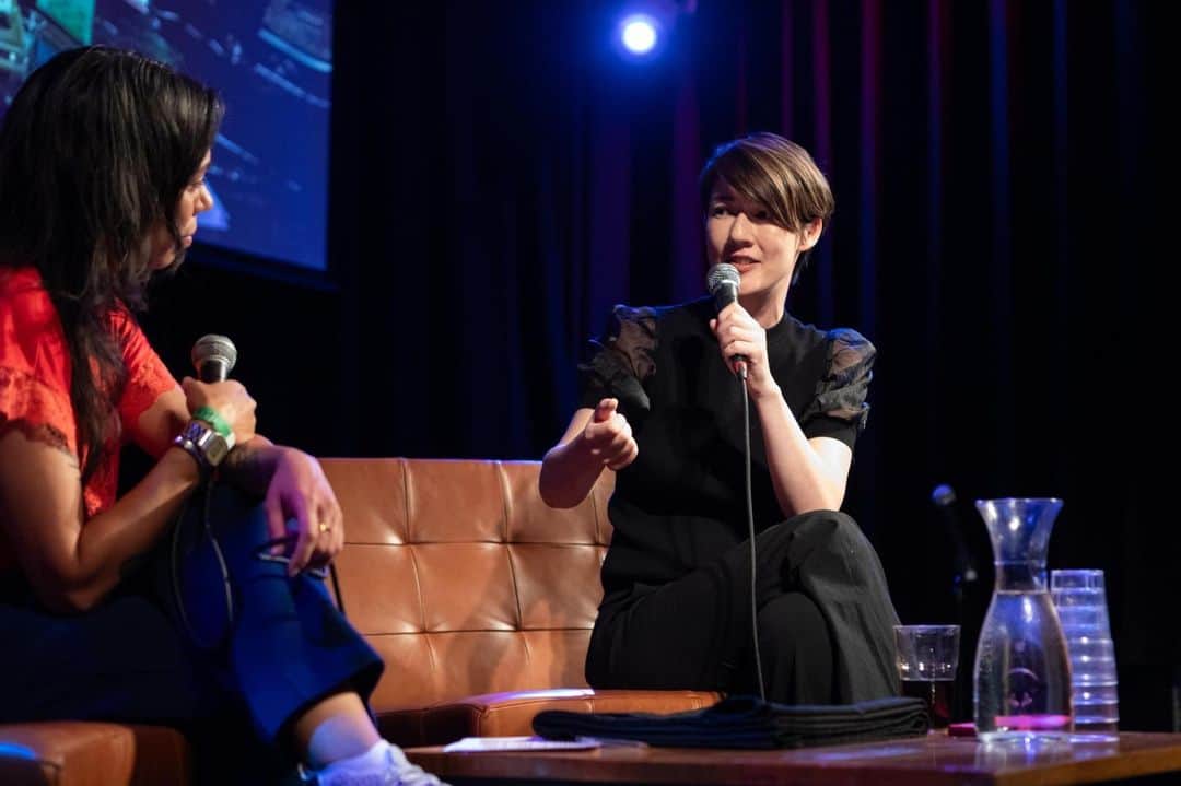 スプツニ子!のインスタグラム：「Back in July, I teamed up with Amsterdam-based design studio @affect_lab to organize the event "Bleeding into the Metaverse" at Amsterdam's iconic nightclub, Paradiso. Together with moderator Dymphie Braun, we talked about the importance of inclusivity in AI and the Metaverse. We also talked about my new femtech company "Cradle" and discussed taboos surrounding women’s health, especially menstruation, and menopause.  This event was sparked by a series of discussions that took place in 2022 when I created my work "Menstrualverse" - a collection of wearables that allowed avatars to menstruate in the Metaverse. The platformers (Decentraland) were not on board with allowing wearables that simulated the flow of menstrual blood, effectively denying the existence of menstruation that half of humanity experiences in the Metaverse. So, in protest of this decision and in celebration of the future of expression and body inclusivity, we danced our hearts out in the Metaverse! 🩸💃  Thank you so much to affect lab for making this happen and to all the participants! 🙌! ❤️  You can see more details about the event here: https://www.affectlab.org/bleeding-into-the-meta  @affect_lab」