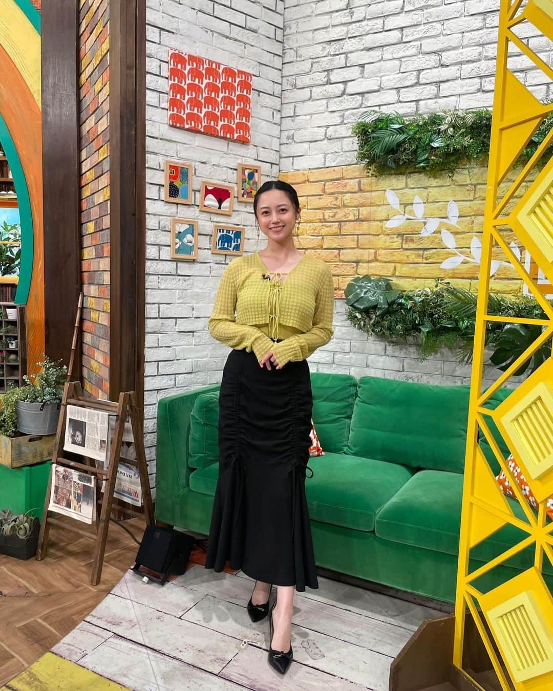のインスタグラム：「・ ・ #プチブランチ 衣装🦔💛  9/20,21,28 O.A. COCO DEAL VIS DIANA」