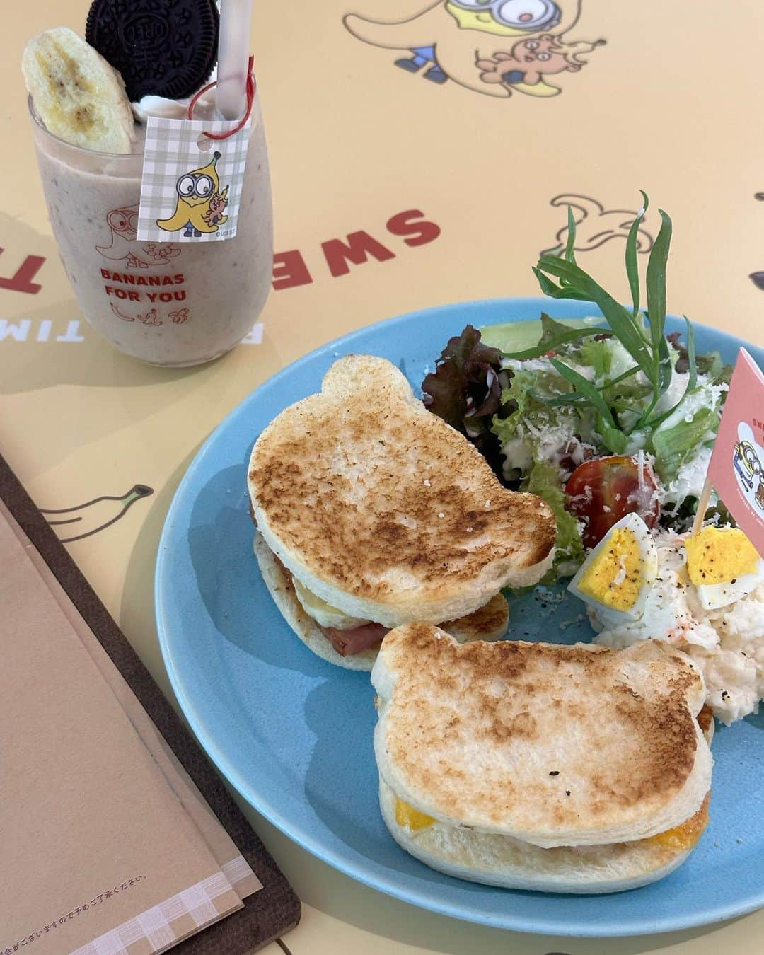 そわんわんさんのインスタグラム写真 - (そわんわんInstagram)「💛🧸BOB+TIM🧸💛 　　　　　　🍌SWEET TIME CAFE🍿  渋谷PARCOでやってる @minion_officialjp に遊びに行ってきたよ🍪可愛いくてご飯も美味しくて癒される時間やった🥛 いつも一緒のボブとティム愛おしい  #渋谷パルコ #ボブティム #ミニオン #MINION」9月25日 18時11分 - _wanco02m