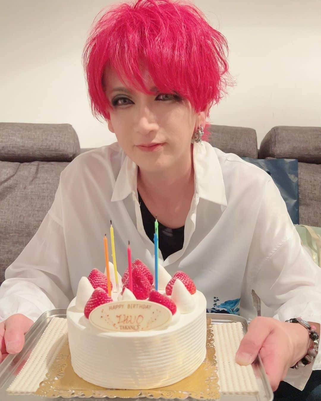 のインスタグラム：「Grooving My Birthday 2023  無事終了しました！！  参加してくれたみなさん！！ 本当にありがとう！！！  最高の誕生日になりました！！！  また1年 自分らしく みなさんに楽しんでもらえるように 音楽、ベースに向き合っていきますので よろしくお願いします！！！  #ikuo #bassist #bassplayer」