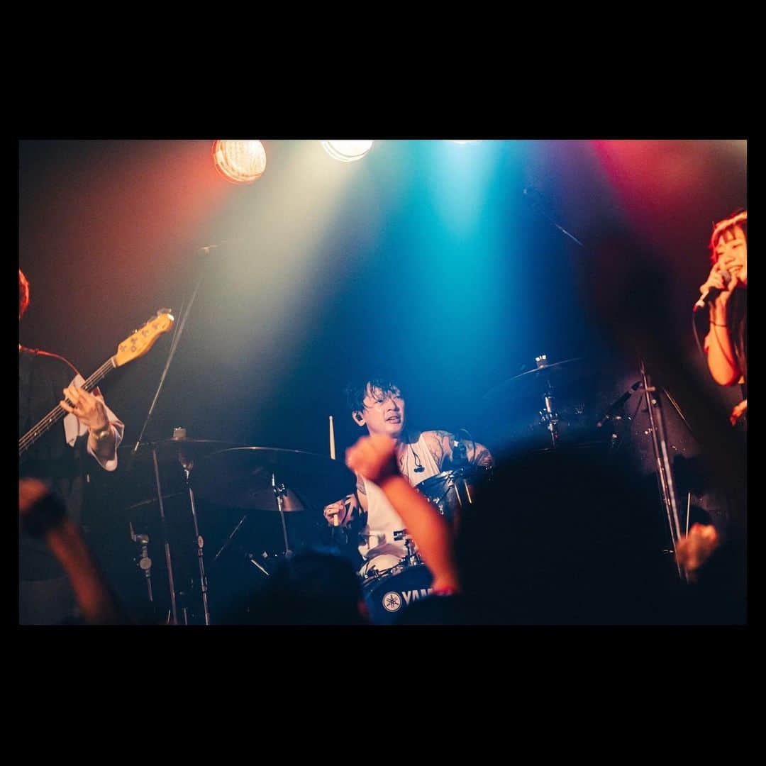 MOSHIMOさんのインスタグラム写真 - (MOSHIMOInstagram)「. 2023.09.23 「NAKAYOSHI FES.2023」 Spotify O-EAST  photo by @teru_ttm」9月25日 13時12分 - moshimo_band